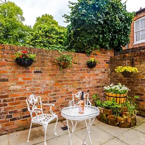 Holiday home Albion, Chester